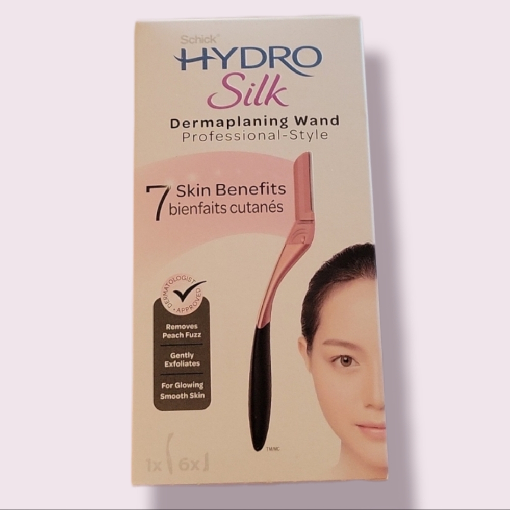 Schick Hydro Silk Dermaplaning Wand, Dermaplaning Tool with 6 Refill Blades